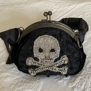 Beautiful Beaded Skull Purse